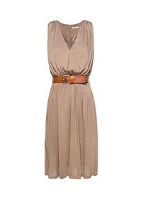 A drapp ruha, amiben Katie a kézműves délelőttre ment